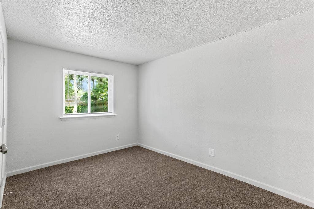 3020 P Avenue, Plano, TX 75074 3020 P Avenue, Plano, TX 75074
