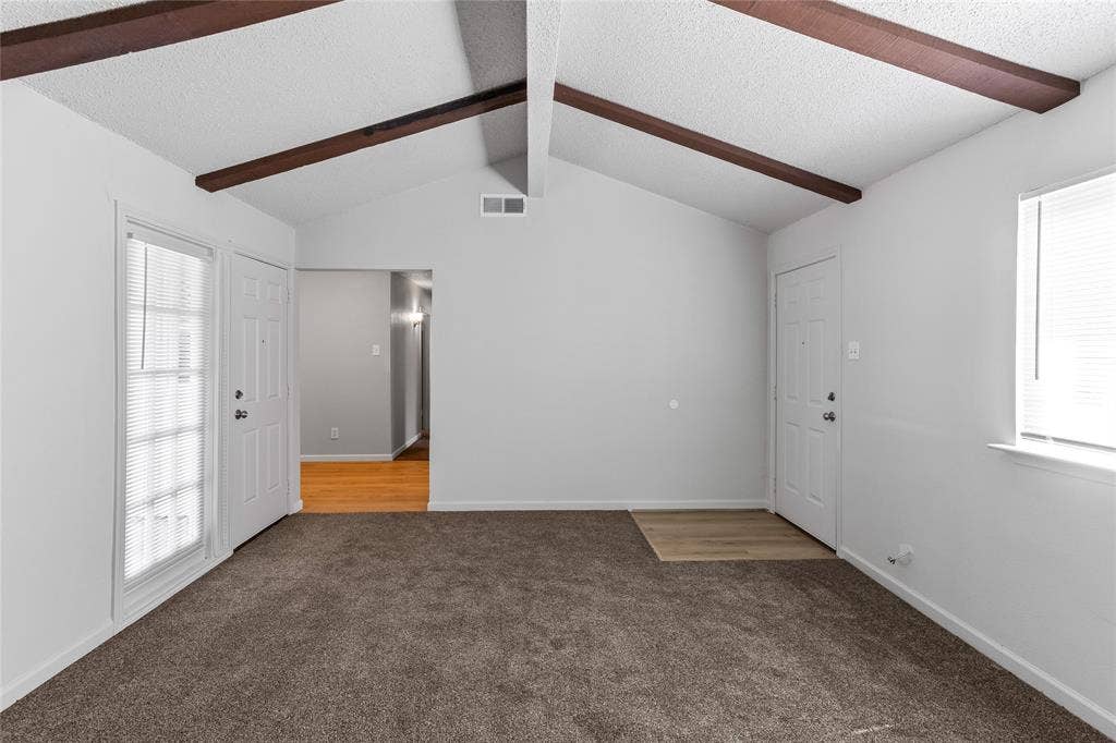 3020 P Avenue, Plano, TX 75074 3020 P Avenue, Plano, TX 75074