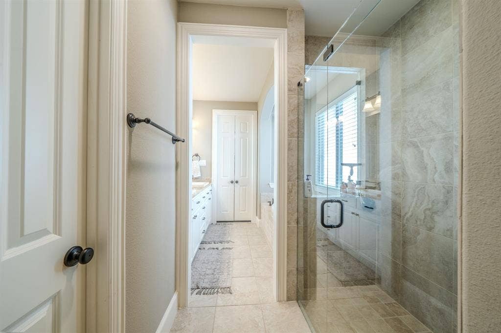 Primary shower/bath