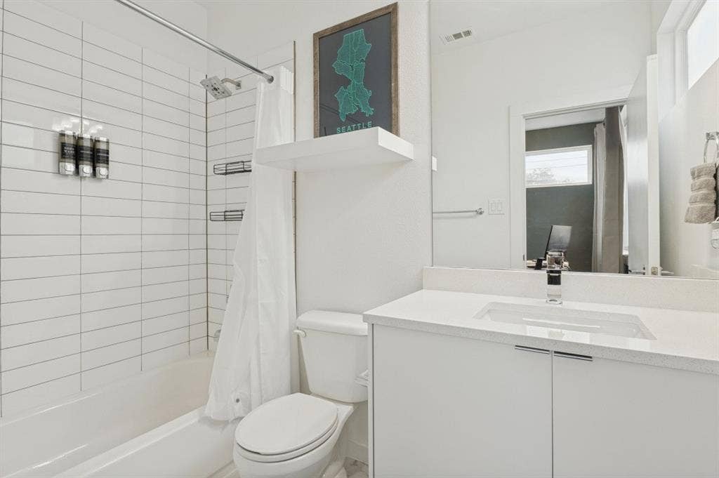 2314 N Carroll Avenue, #101, Dallas, TX 75204 2314 N Carroll Avenue, #101, Dallas, TX 75204