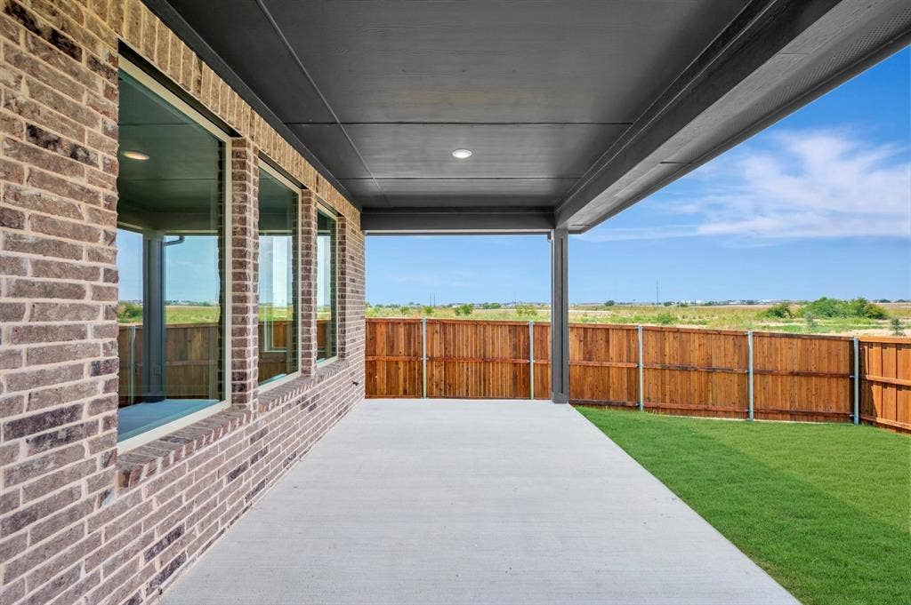 344 Kathryn Drive, Fort Worth, TX 76052 Inspiration Collection at LaPrelle