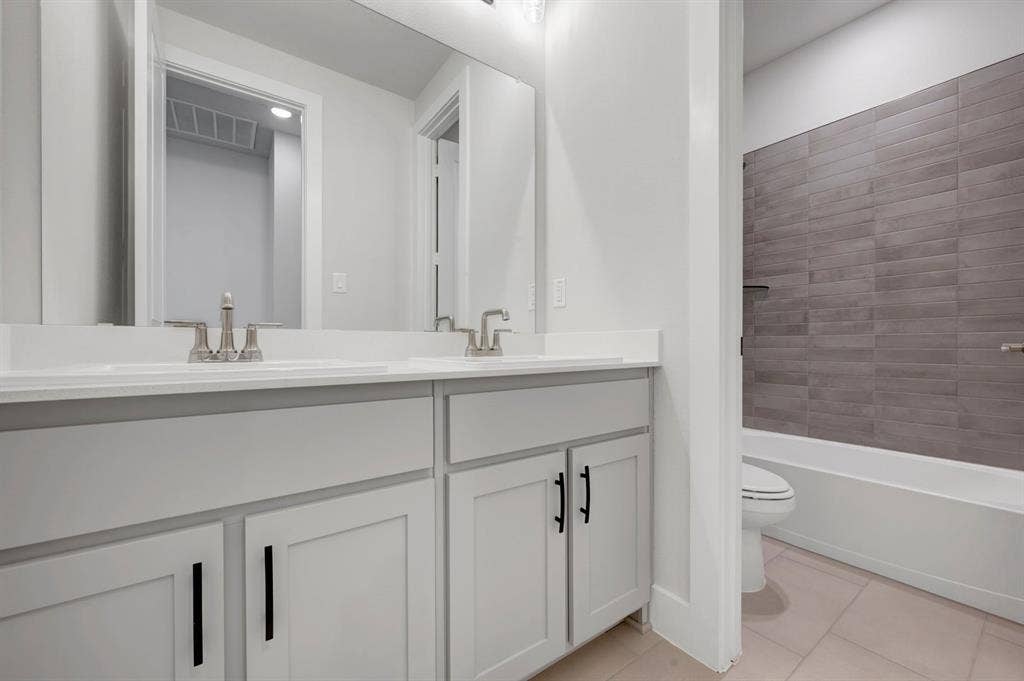 344 Kathryn Drive, Fort Worth, TX 76052 Inspiration Collection at LaPrelle