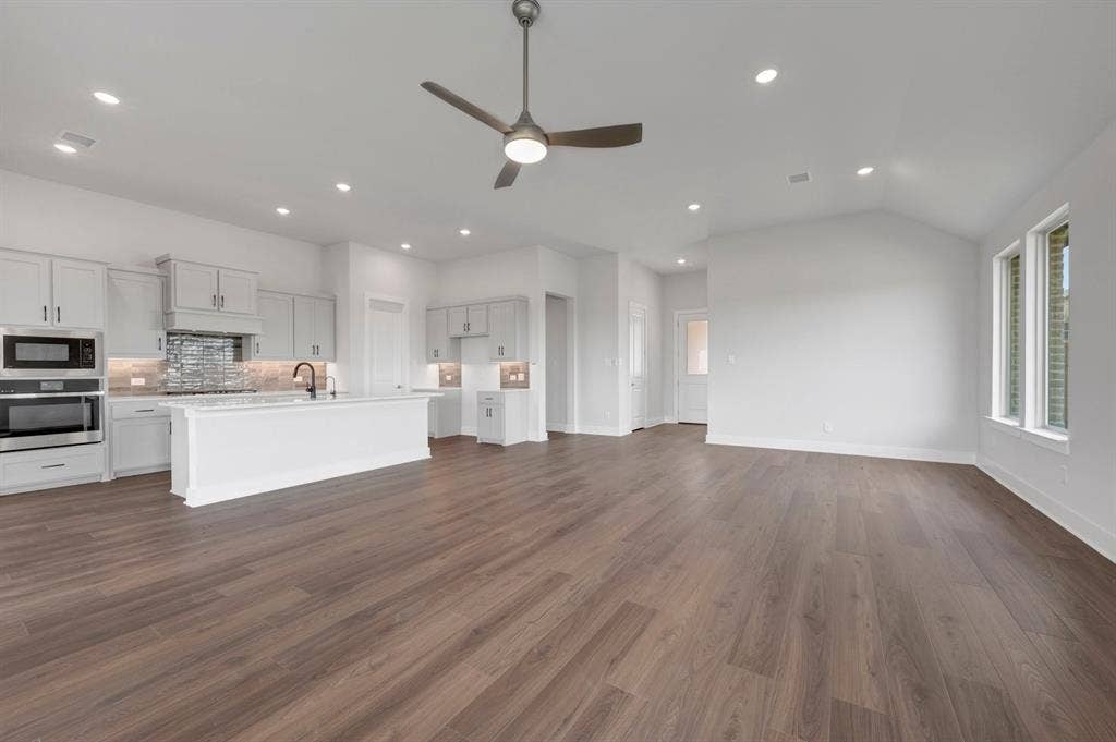 344 Kathryn Drive, Fort Worth, TX 76052 Inspiration Collection at LaPrelle