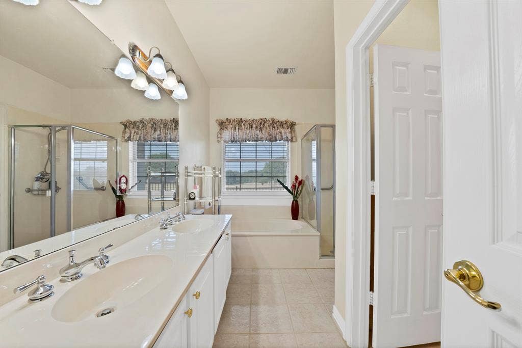 1607 Masters Drive, DeSoto, TX 75115 1607 Masters Drive, DeSoto, TX 75115
