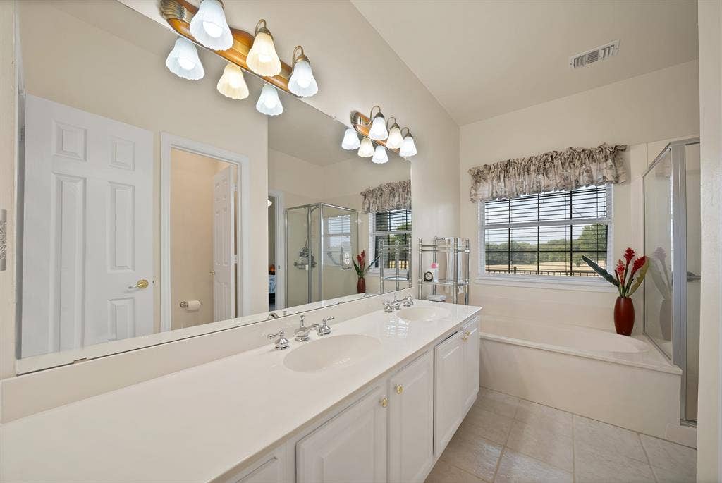 1607 Masters Drive, DeSoto, TX 75115 1607 Masters Drive, DeSoto, TX 75115