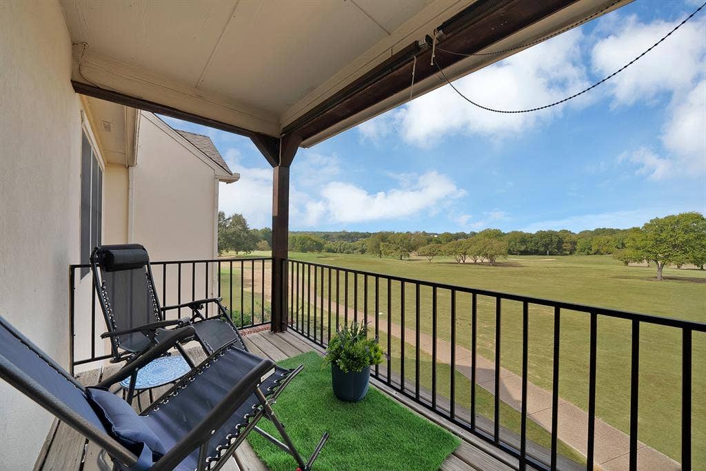 1607 Masters Drive, DeSoto, TX 75115 1607 Masters Drive, DeSoto, TX 75115