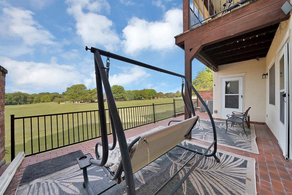 1607 Masters Drive, DeSoto, TX 75115 1607 Masters Drive, DeSoto, TX 75115