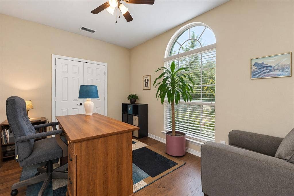 305 Fountain Creek Court, Ovilla, TX 75154 305 Fountain Creek Court, Ovilla, TX 75154