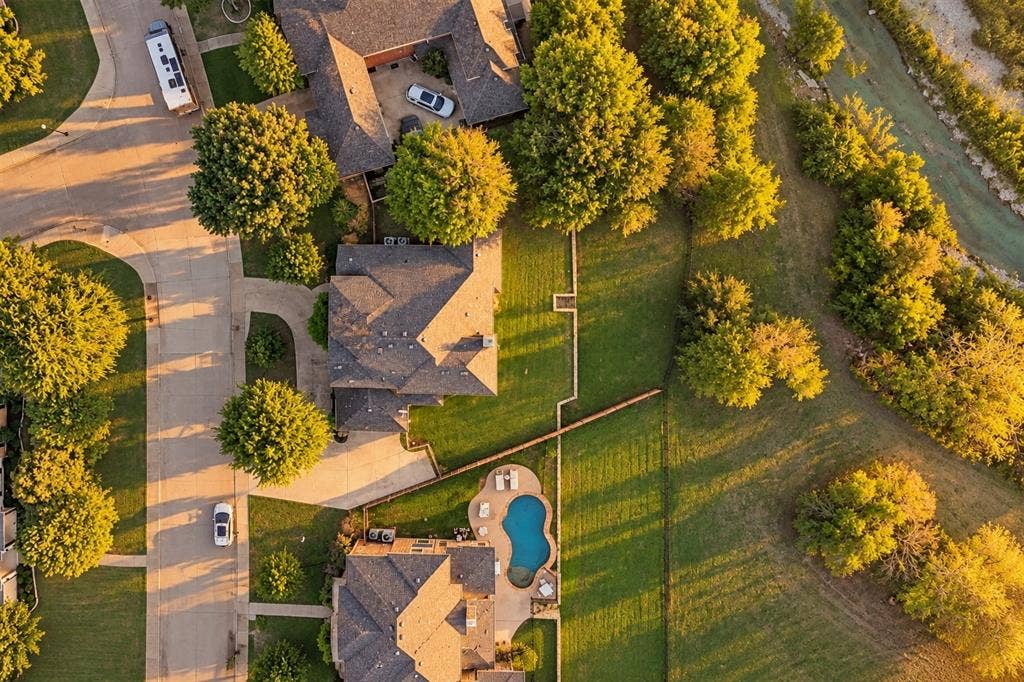 305 Fountain Creek Court, Ovilla, TX 75154 305 Fountain Creek Court, Ovilla, TX 75154