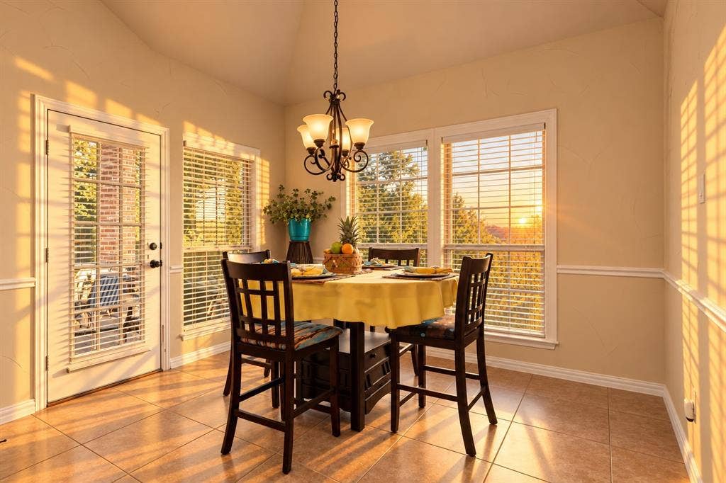 305 Fountain Creek Court, Ovilla, TX 75154 305 Fountain Creek Court, Ovilla, TX 75154