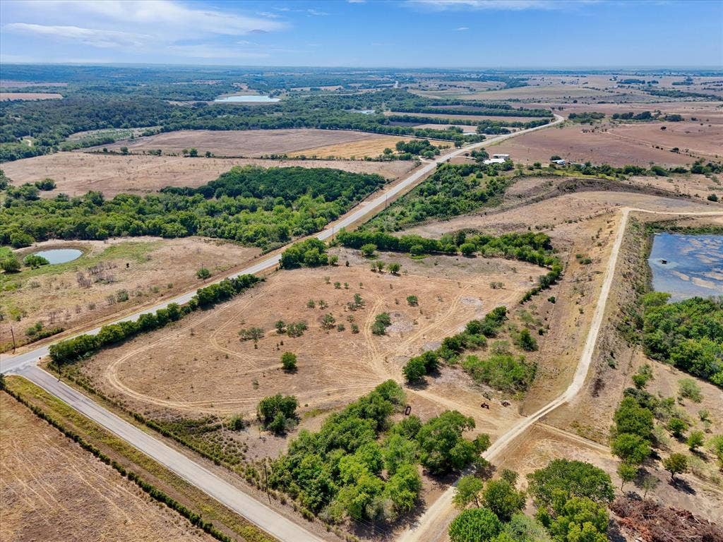 TBD Horne Hill Road, Moody, TX 76557 Expansive acreage featuring natural landscape, multiple ponds, and accessible roadways