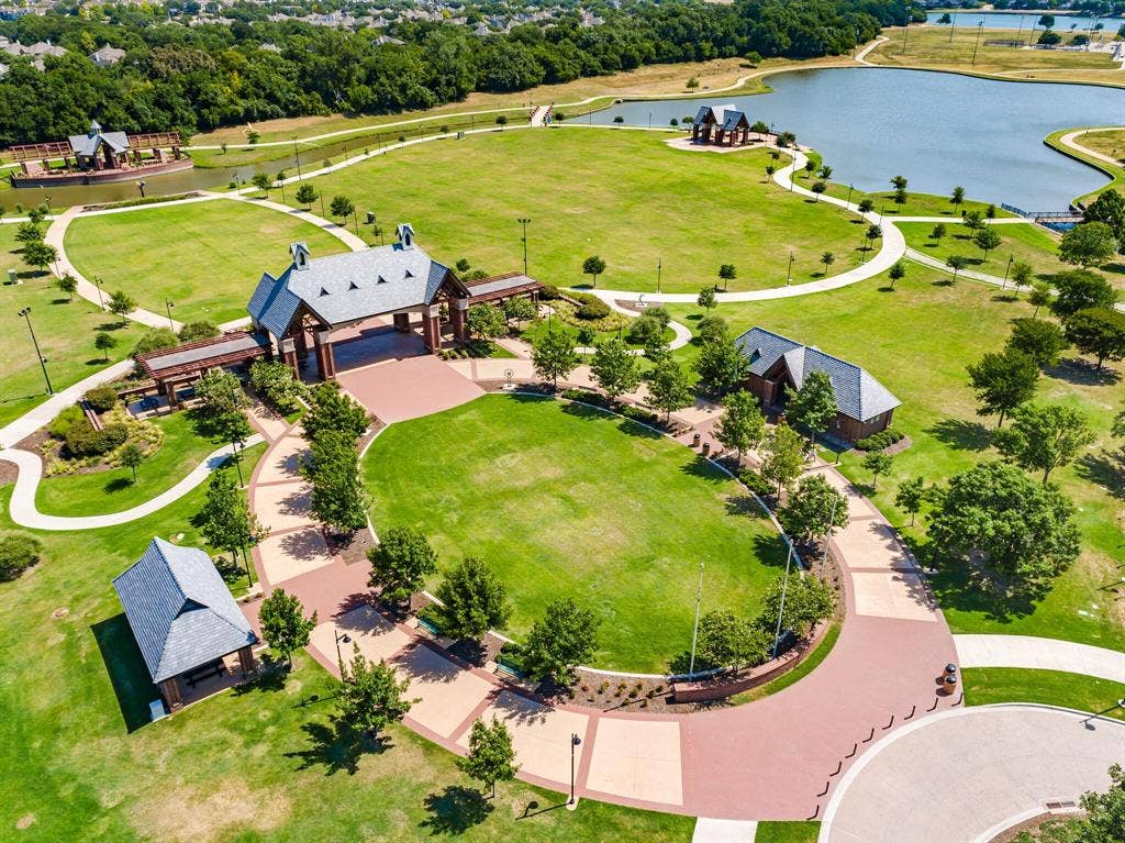 569 Grace Lane, Coppell, TX 75019 569 Grace Lane, Coppell, TX 75019
