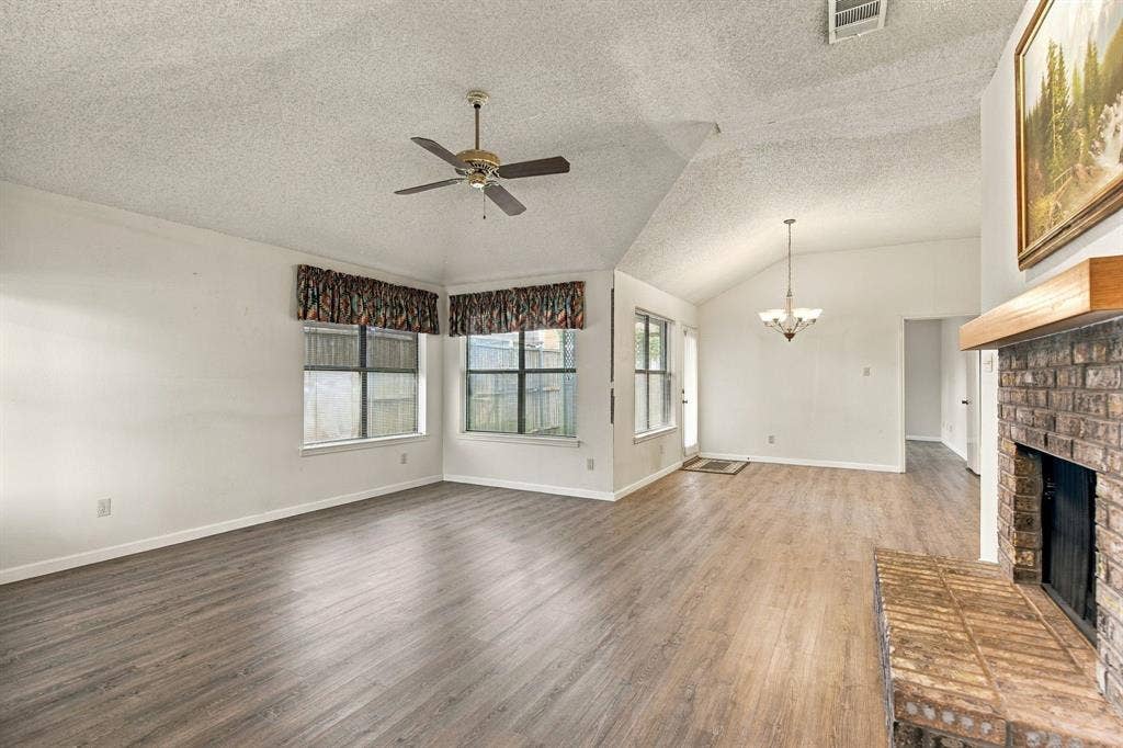 569 Grace Lane, Coppell, TX 75019 569 Grace Lane, Coppell, TX 75019