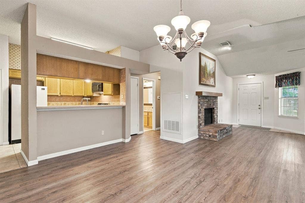 569 Grace Lane, Coppell, TX 75019 569 Grace Lane, Coppell, TX 75019