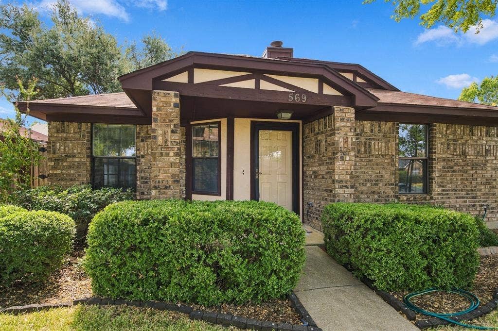 569 Grace Lane, Coppell, TX 75019 569 Grace Lane, Coppell, TX 75019