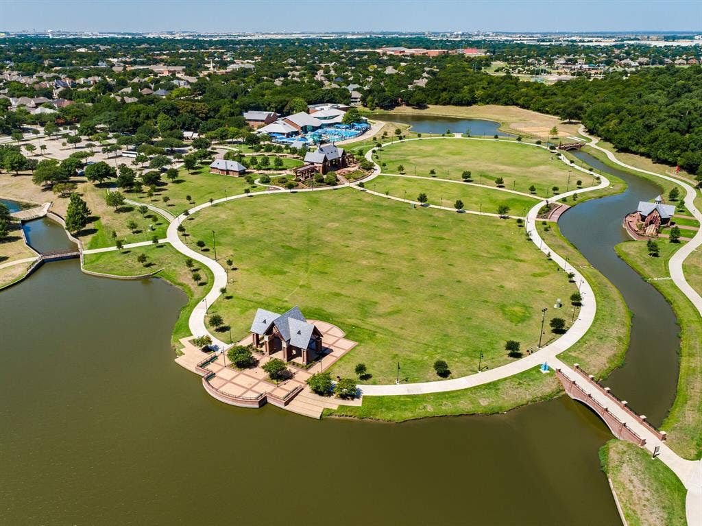 569 Grace Lane, Coppell, TX 75019 569 Grace Lane, Coppell, TX 75019