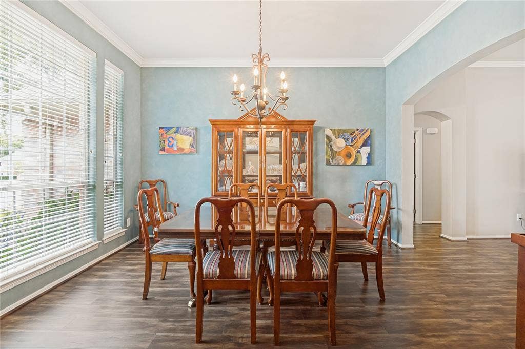 1374 Forest Creek Drive, Lewisville, TX 75067