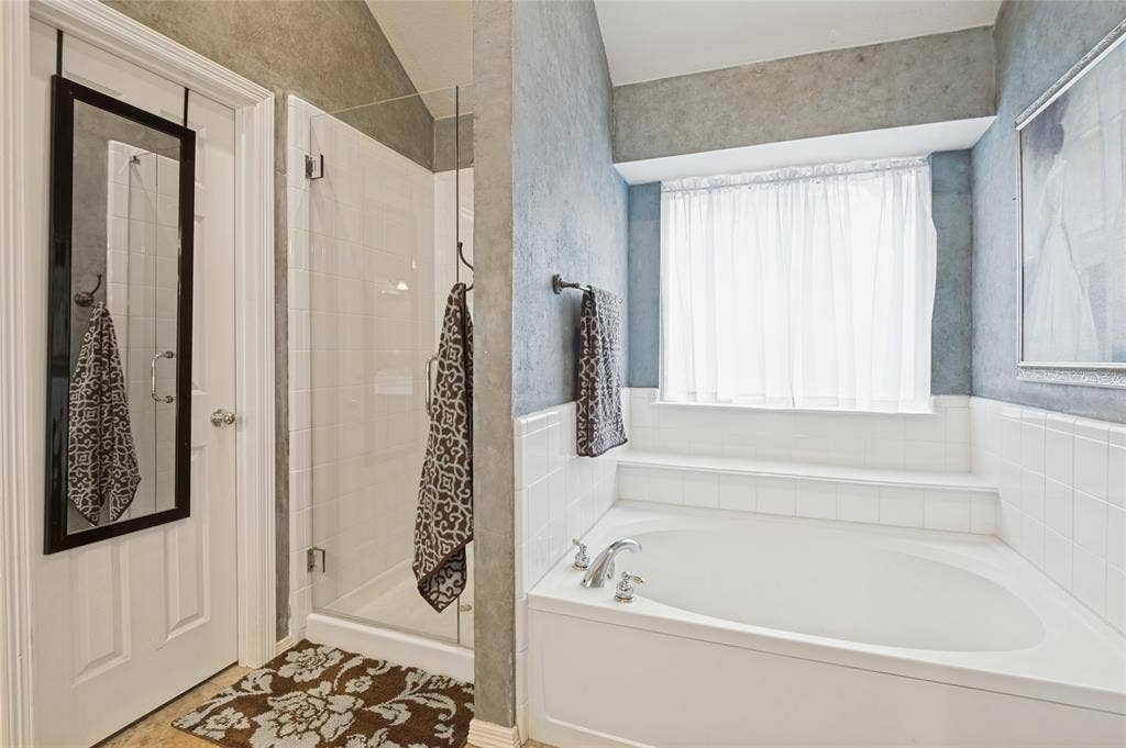 1374 Forest Creek Drive, Lewisville, TX 75067