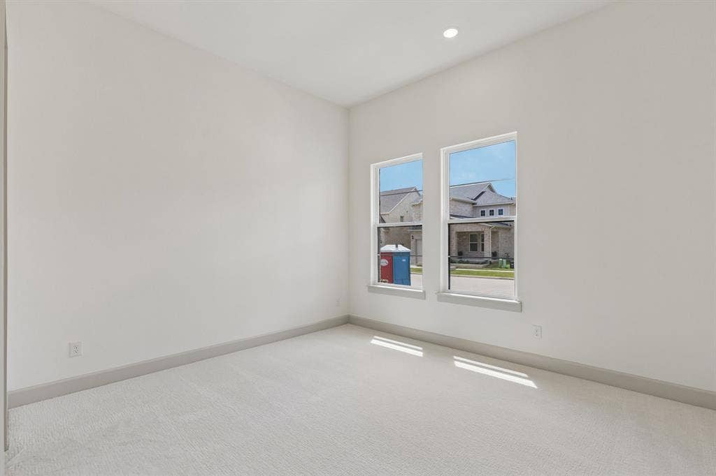 You'll find nicely sized secondary bedrooms in our Royale plan.