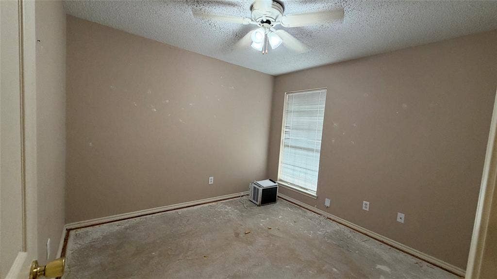 2718 High Pointe Boulevard, McKinney, TX 75071 Room featuring a ceiling fan with integrated lighting, a window with horizontal blinds, and neutral-toned walls