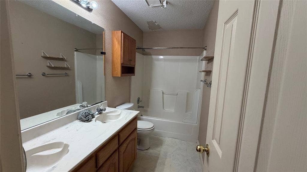 2718 High Pointe Boulevard, McKinney, TX 75071 Additional content