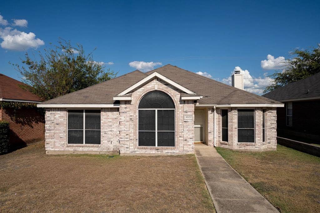 4835 Berridge Lane, Dallas, TX 75227