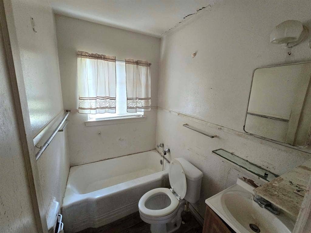 2710 Exeter Avenue, Dallas, TX 75216 Additional content