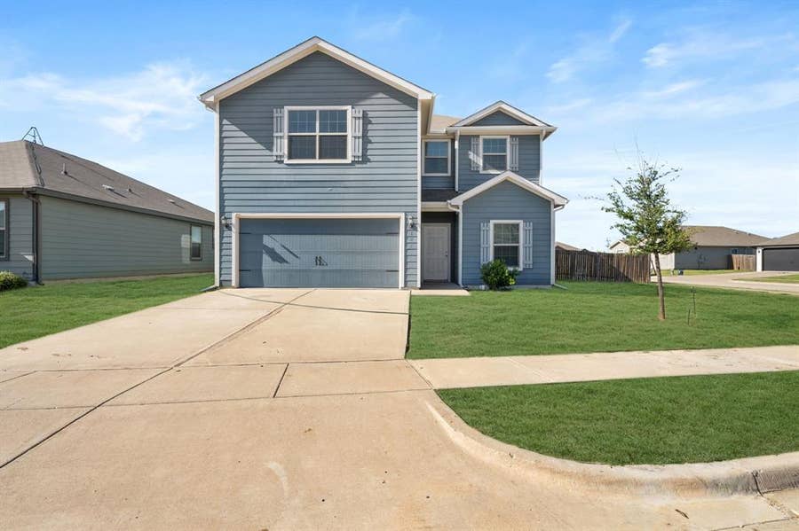 Property photo for 101 Austin Avenue, Venus, TX