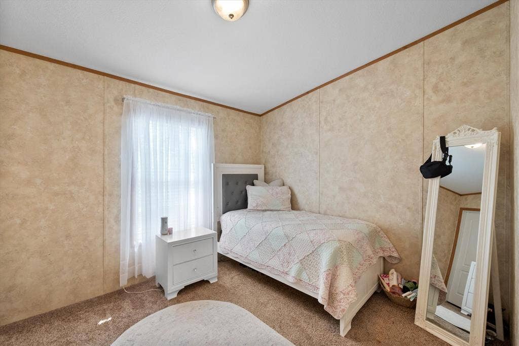 110 Wooded Creek Drive, Athens, TX 75751