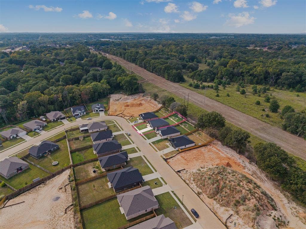 16514 Crossing Circle, Lindale, TX 75771 Additional content