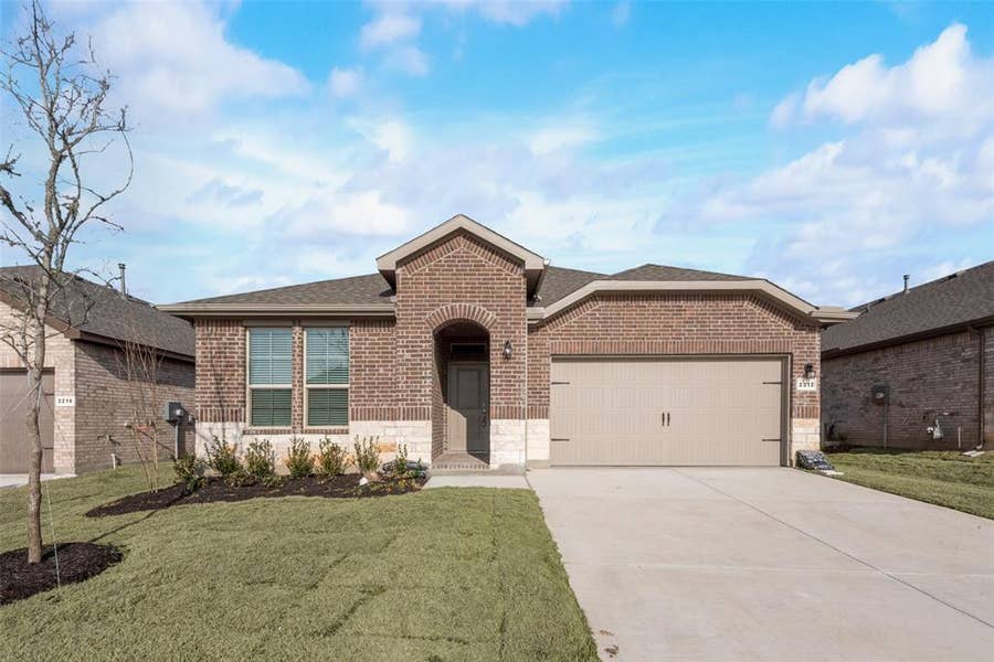 Property photo for 2212 Monoceros Drive, Haslet, TX