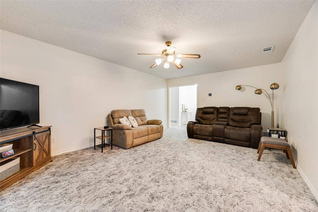 5120 Cliff Haven Drive, Dallas, TX 75236 5120 Cliff Haven Drive, Dallas, TX 75236