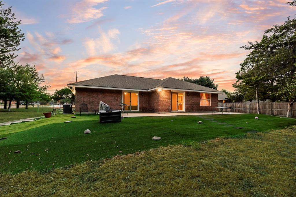 5120 Cliff Haven Drive, Dallas, TX 75236 5120 Cliff Haven Drive, Dallas, TX 75236