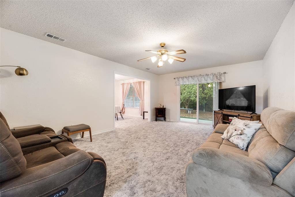 5120 Cliff Haven Drive, Dallas, TX 75236 5120 Cliff Haven Drive, Dallas, TX 75236