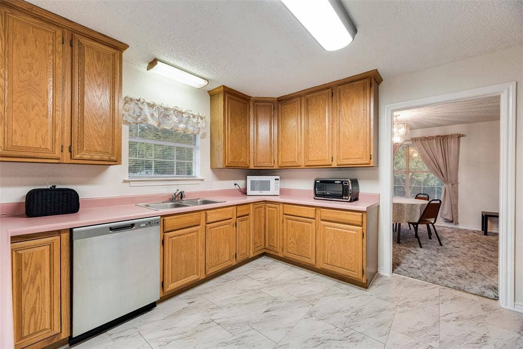 5120 Cliff Haven Drive, Dallas, TX 75236 5120 Cliff Haven Drive, Dallas, TX 75236