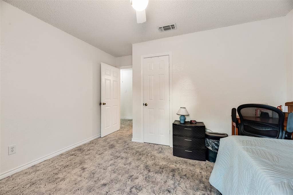 5120 Cliff Haven Drive, Dallas, TX 75236 5120 Cliff Haven Drive, Dallas, TX 75236