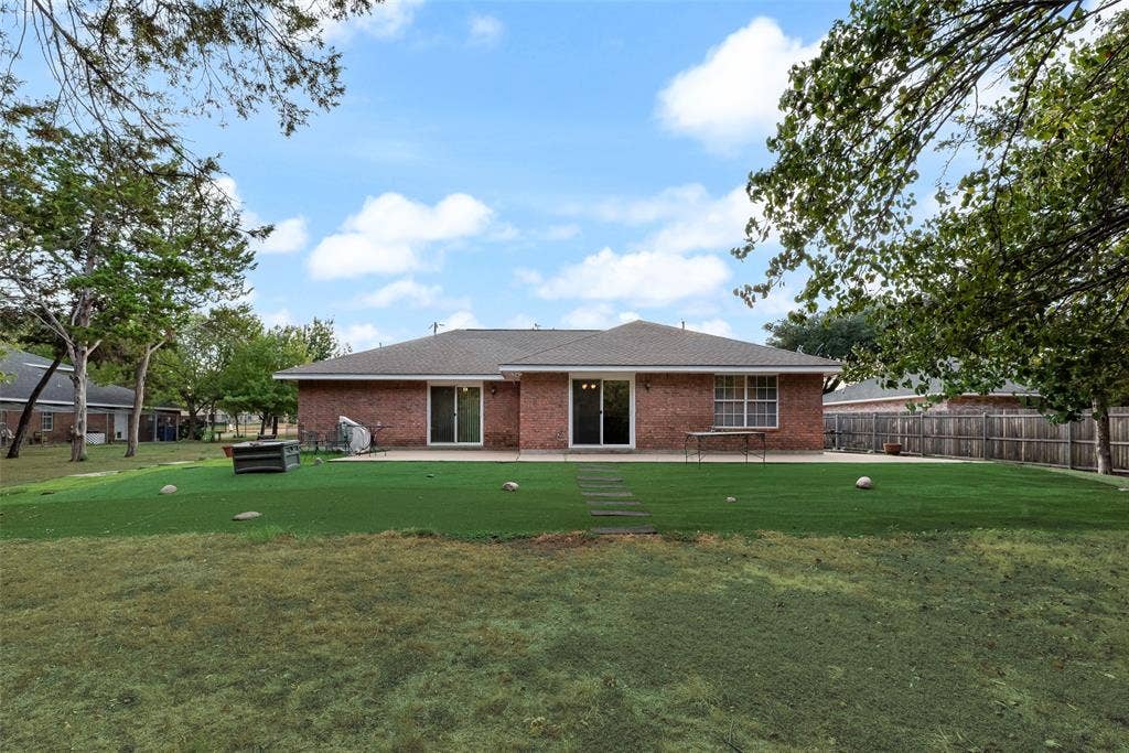 5120 Cliff Haven Drive, Dallas, TX 75236 5120 Cliff Haven Drive, Dallas, TX 75236