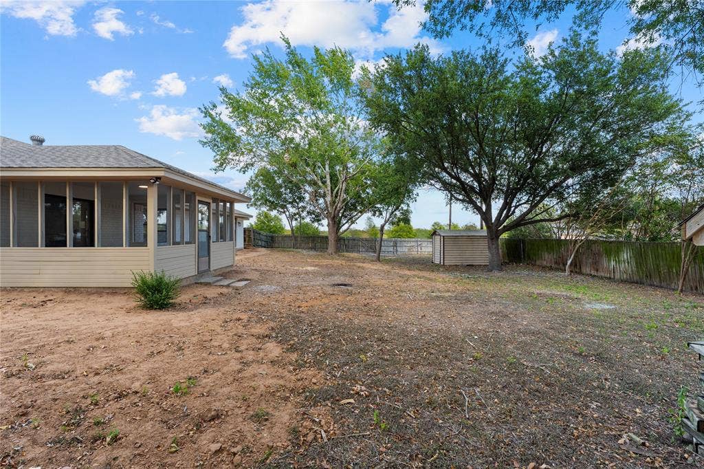 125 E Dawn Drive, Waco, TX 76706 125 E Dawn Drive, Waco, TX 76706