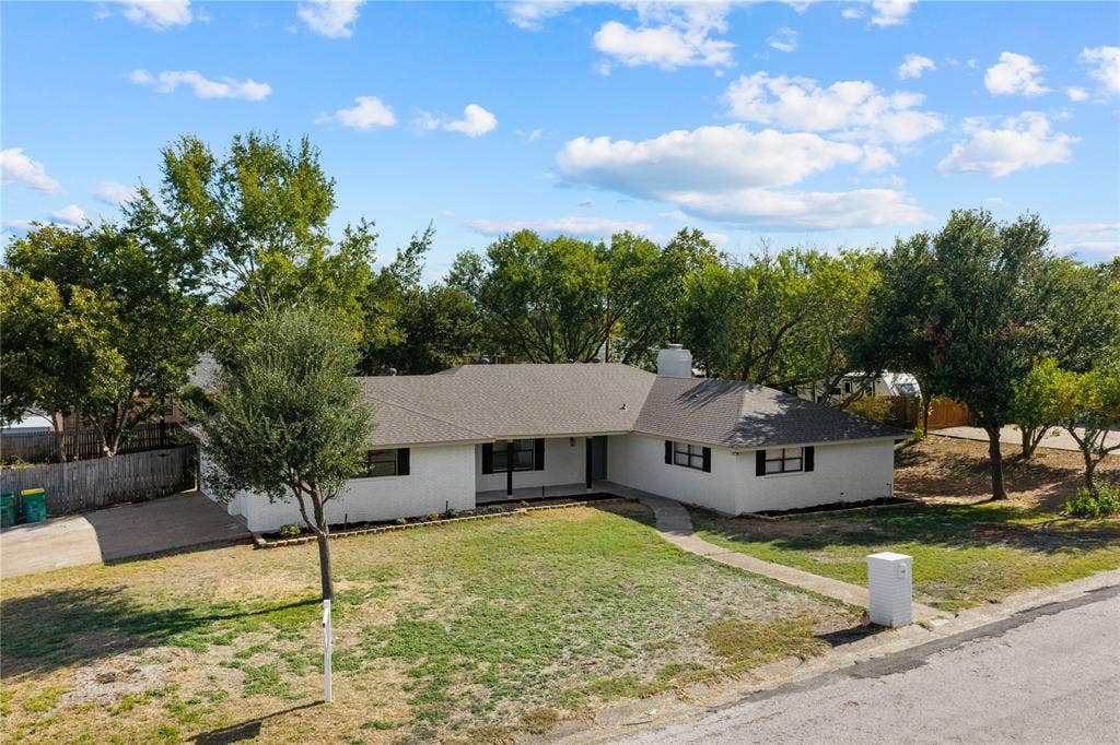 125 E Dawn Drive, Waco, TX 76706 125 E Dawn Drive, Waco, TX 76706