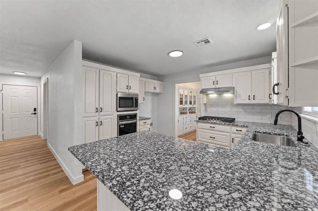125 E Dawn Drive, Waco, TX 76706 125 E Dawn Drive, Waco, TX 76706