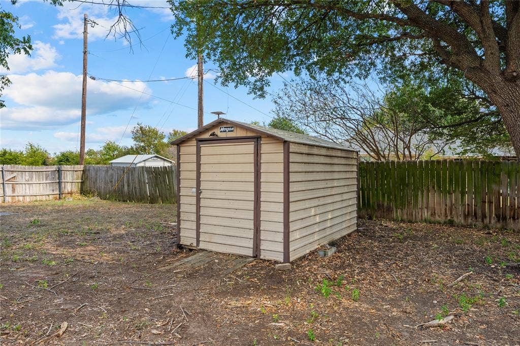 125 E Dawn Drive, Waco, TX 76706 125 E Dawn Drive, Waco, TX 76706