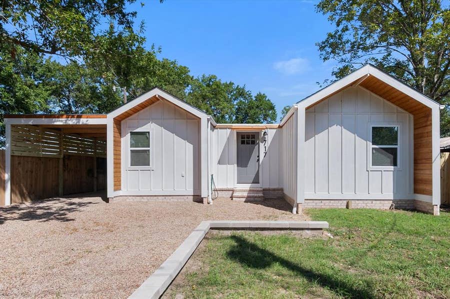 Property photo for 717 Alice Street, Mexia, TX