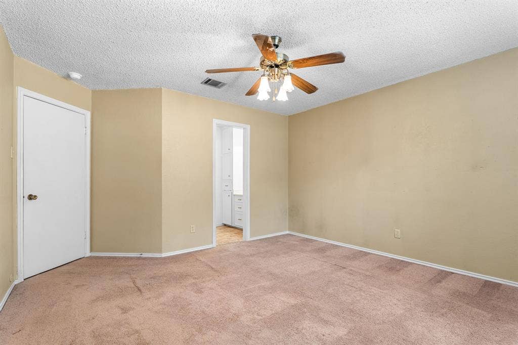 544 Jason Street, Robinson, TX 76706 Recessed lighting and ceiling fan with light fixture