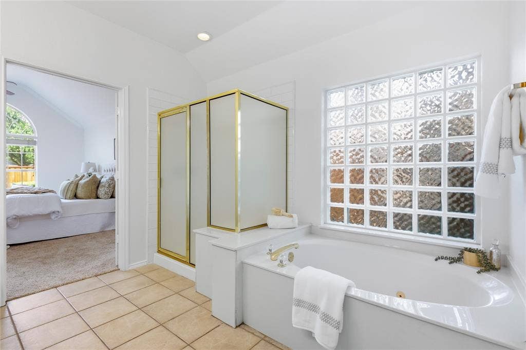 1905 Greenhill Drive, Rowlett, TX 75088