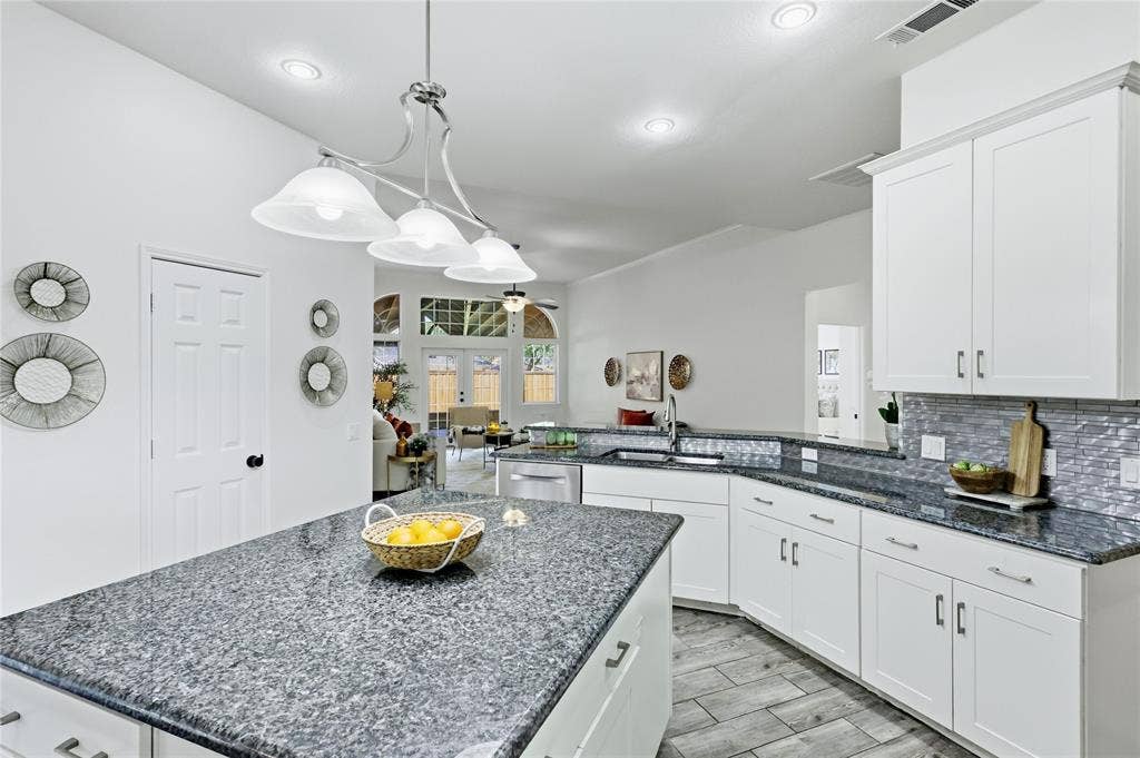 1905 Greenhill Drive, Rowlett, TX 75088