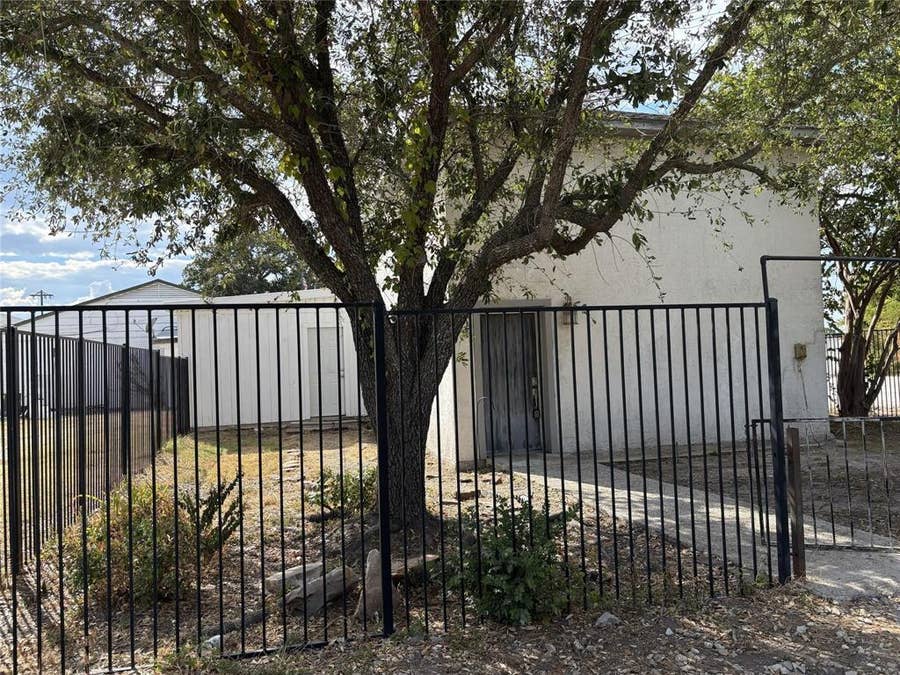 Property photo for 1340 E State Highway 276, West Tawakoni, TX