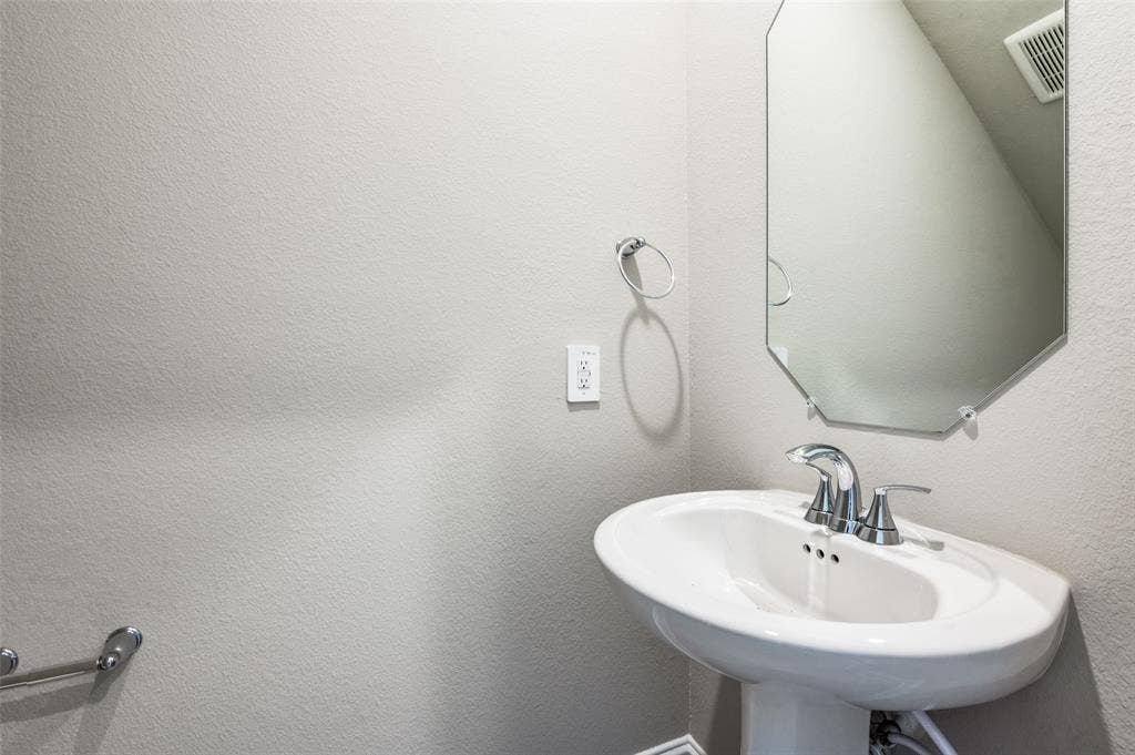 602 Ezra Lane, McKinney, TX 75069 602 Ezra Lane, McKinney, TX 75069