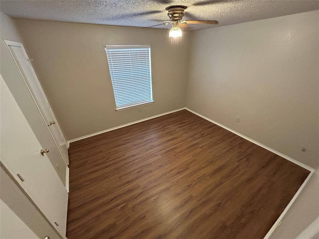 5425 Stagetrail Drive, Arlington, TX 76017 5425 Stagetrail Drive, Arlington, TX 76017