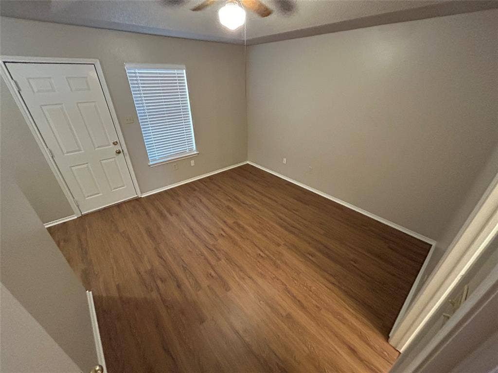 5425 Stagetrail Drive, Arlington, TX 76017 5425 Stagetrail Drive, Arlington, TX 76017