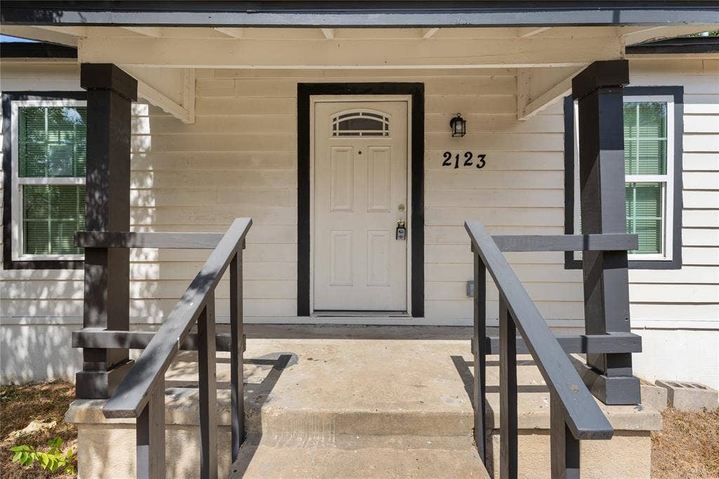 2123 Burnett Avenue, Waco, TX 76706 2123 Burnett Avenue, Waco, TX 76706